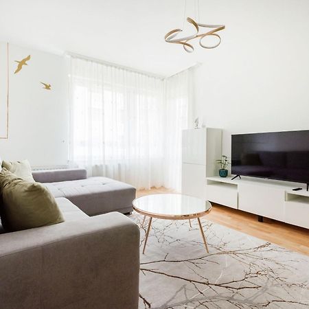 Modern Two-Bedroom Apartment With Free Parking Budapesta Exterior foto