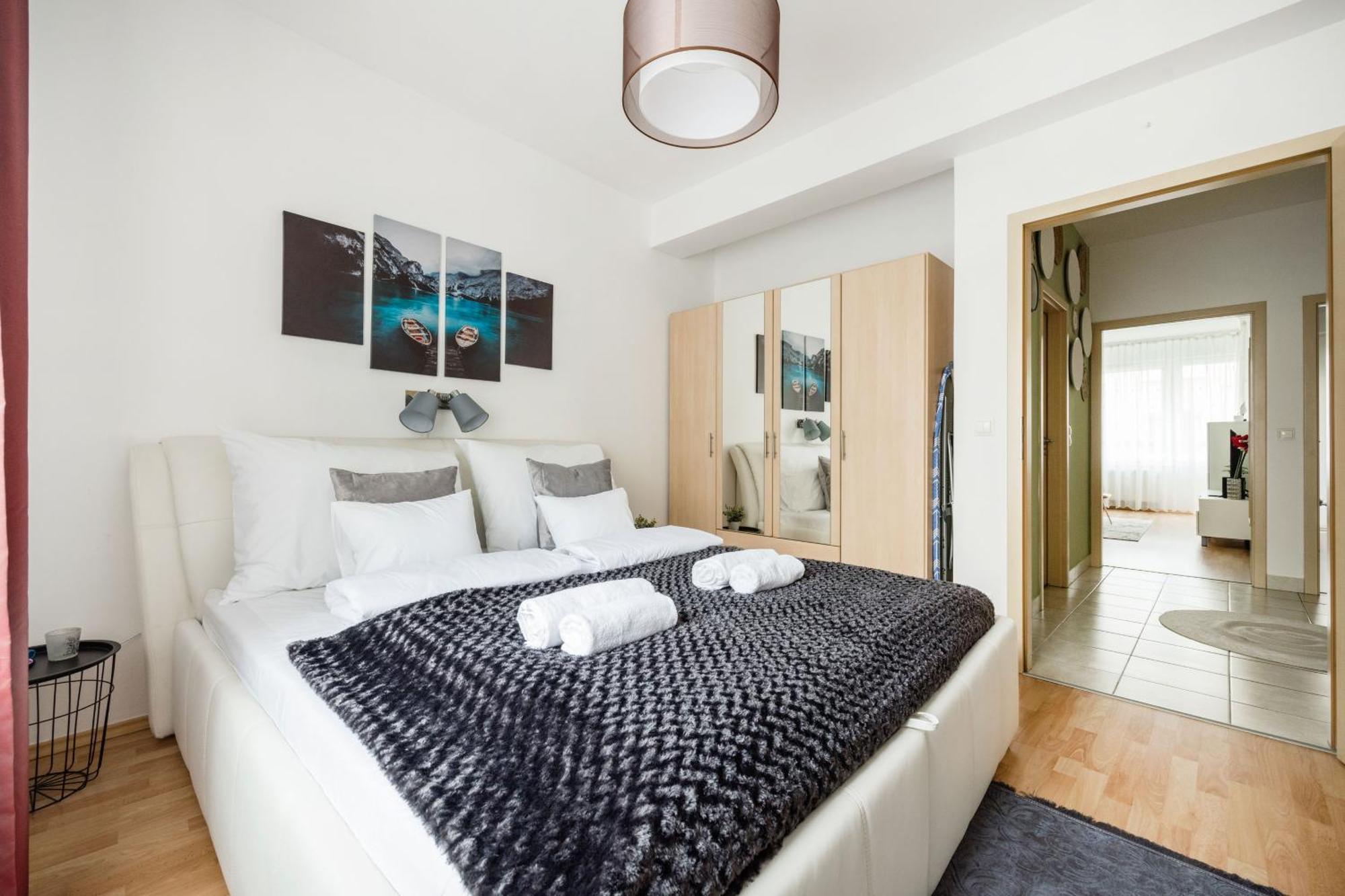 Modern Two-Bedroom Apartment With Free Parking Budapesta Exterior foto