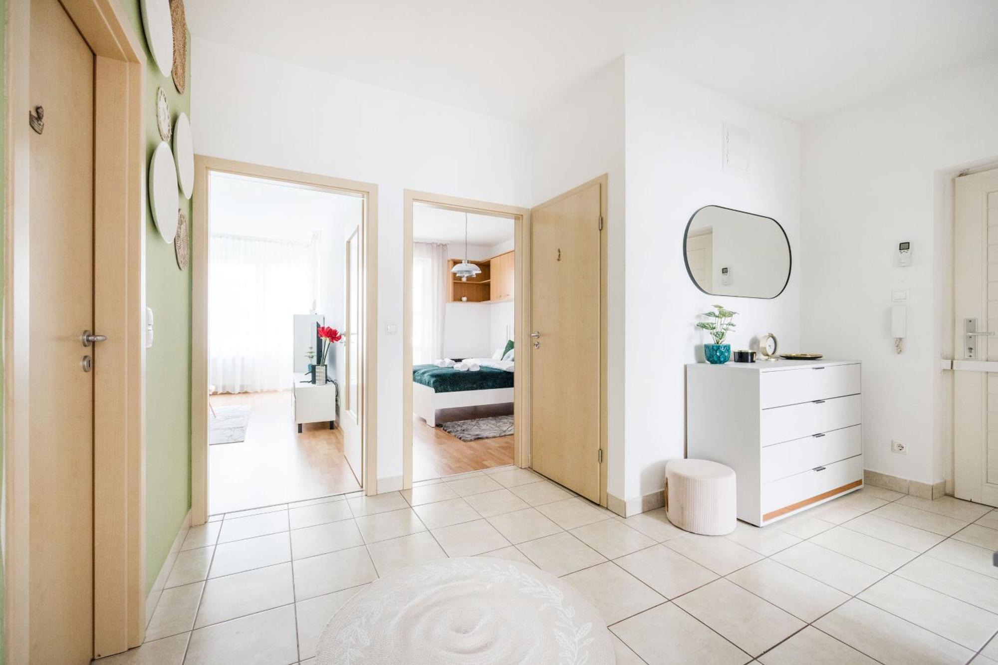 Modern Two-Bedroom Apartment With Free Parking Budapesta Exterior foto